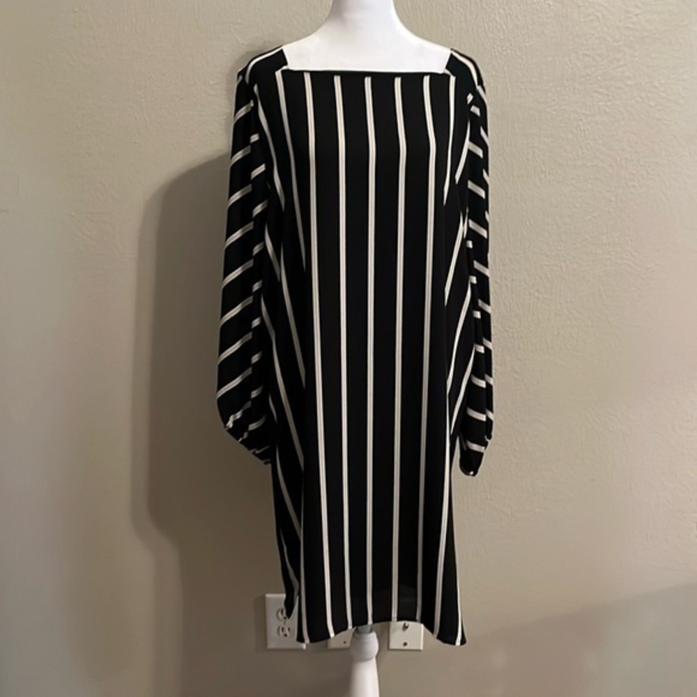 LOFT Womenβs Dress Size M